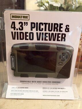 MOULTRIE 4.3" Picture & Video Viewer - NEW never opened